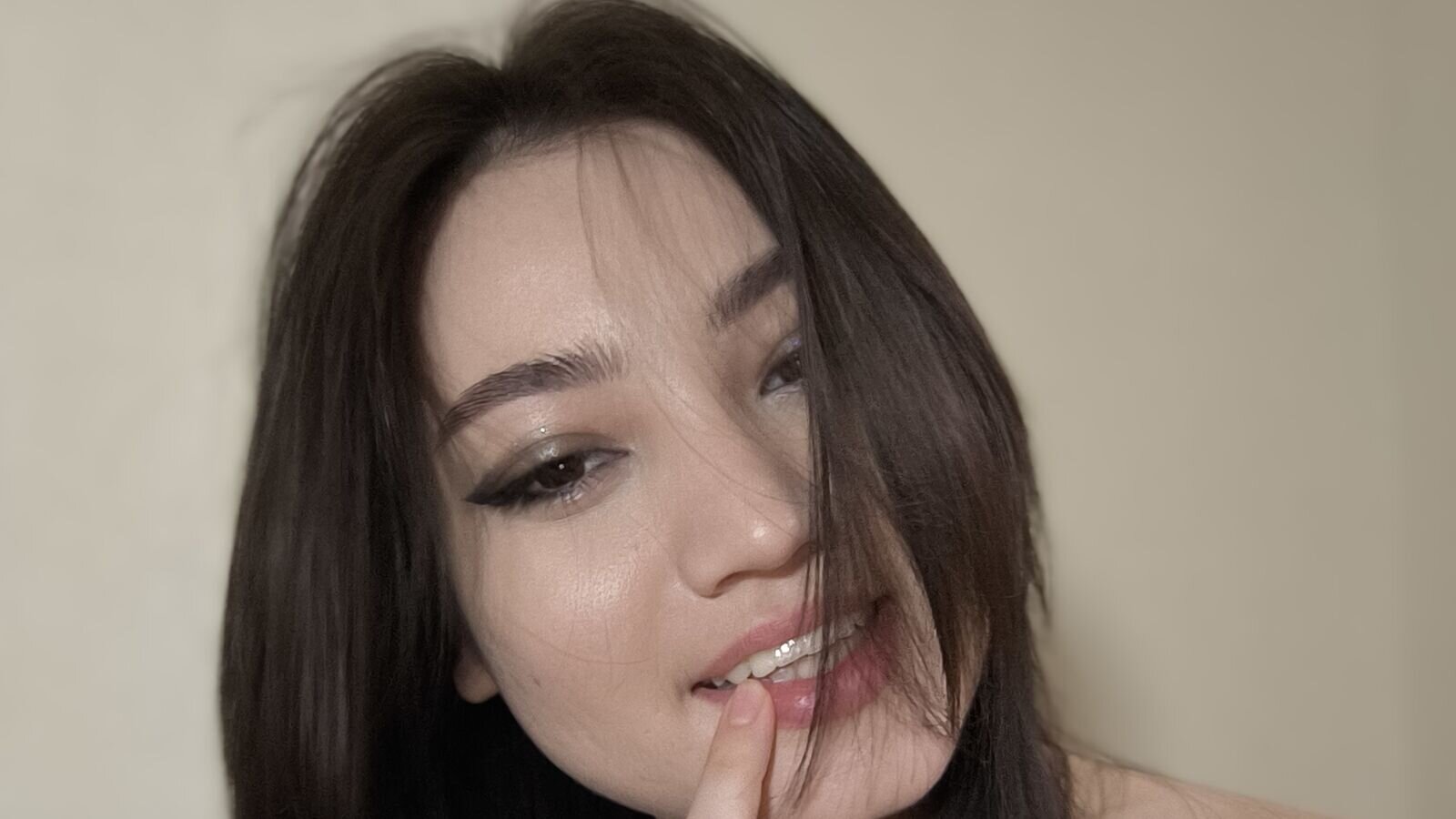 JuliaCaine