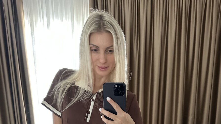 KarinaSim