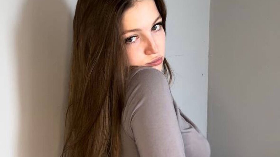 CarterBella