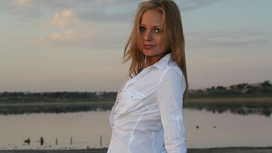 LovelyGirlHere