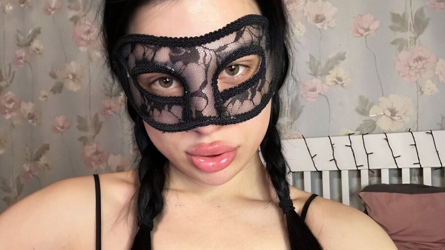 Nicolelovve